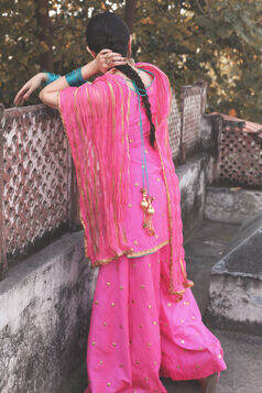 Gulabi - Rabia B